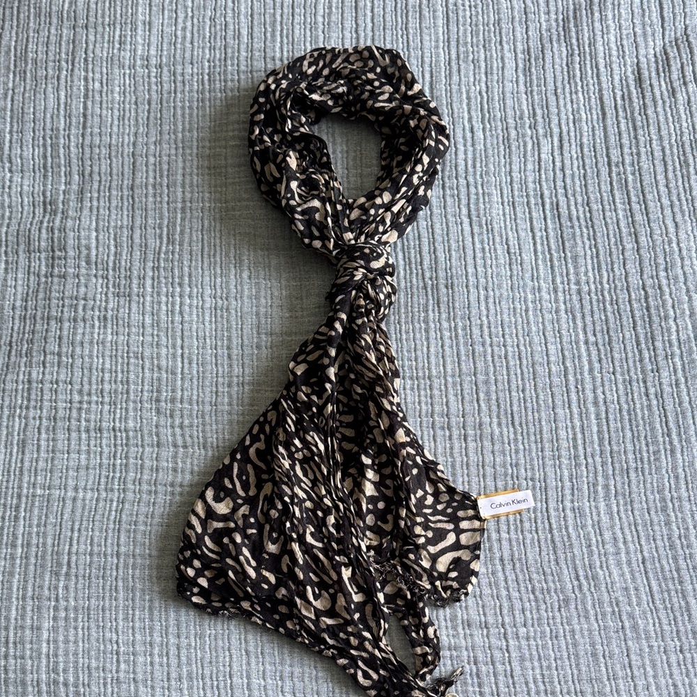 Calvin Klein Black and Cream Geometric Scarf